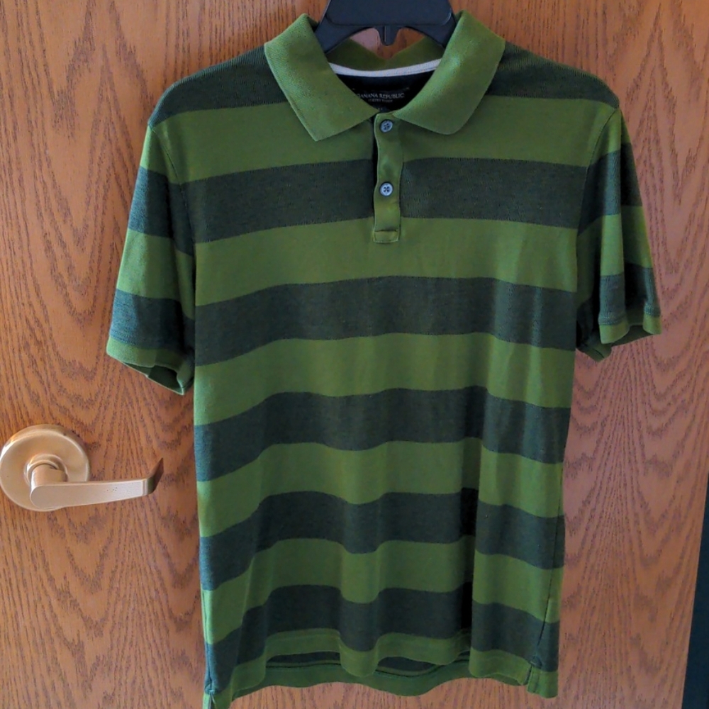 Banana Republic Luxury Touch Polo Shirt M Green